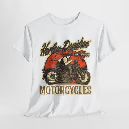 Vintage Harley-Davidson Motorcycle T-Shirt: Classic Biker Style, Rugged Design