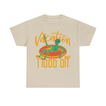"Men's T-Shirt with Retro Alien Design: 'Vacation Mood On' Graphic Tee Style"