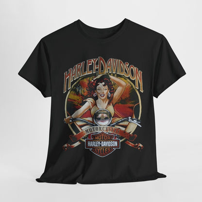 Vintage Harley-Davidson T-Shirt: Stunning Pin-Up Girl & Iconic Logo Design!