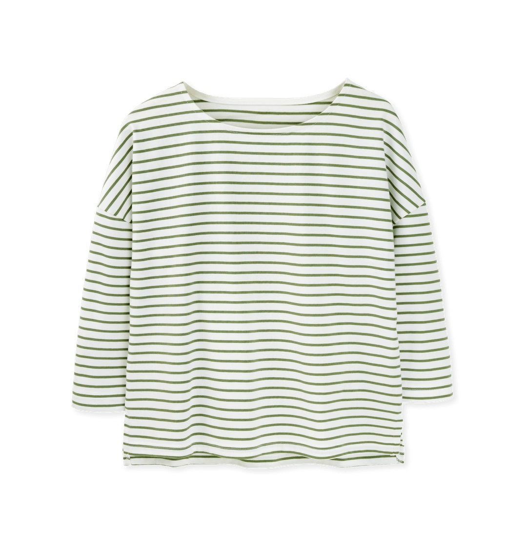 Stylish women’s top featuring a boat neck and 3/4 sleeves, designed with eco-friendly organic cotton.