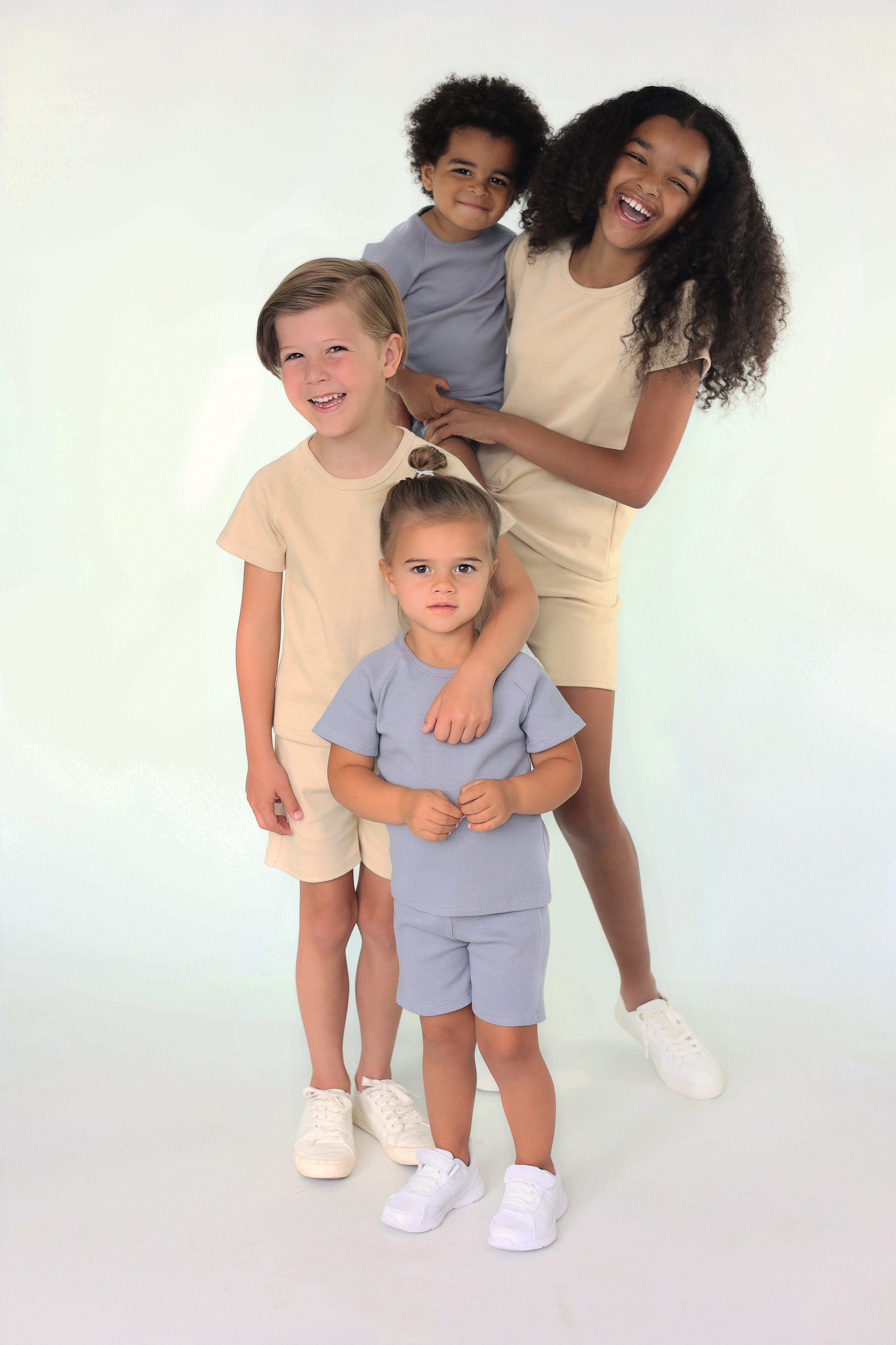 DreamBuy's Ultimate Grey unisex kids shorts outfit set, featuring breathable fabric perfect for spring and summer wear.