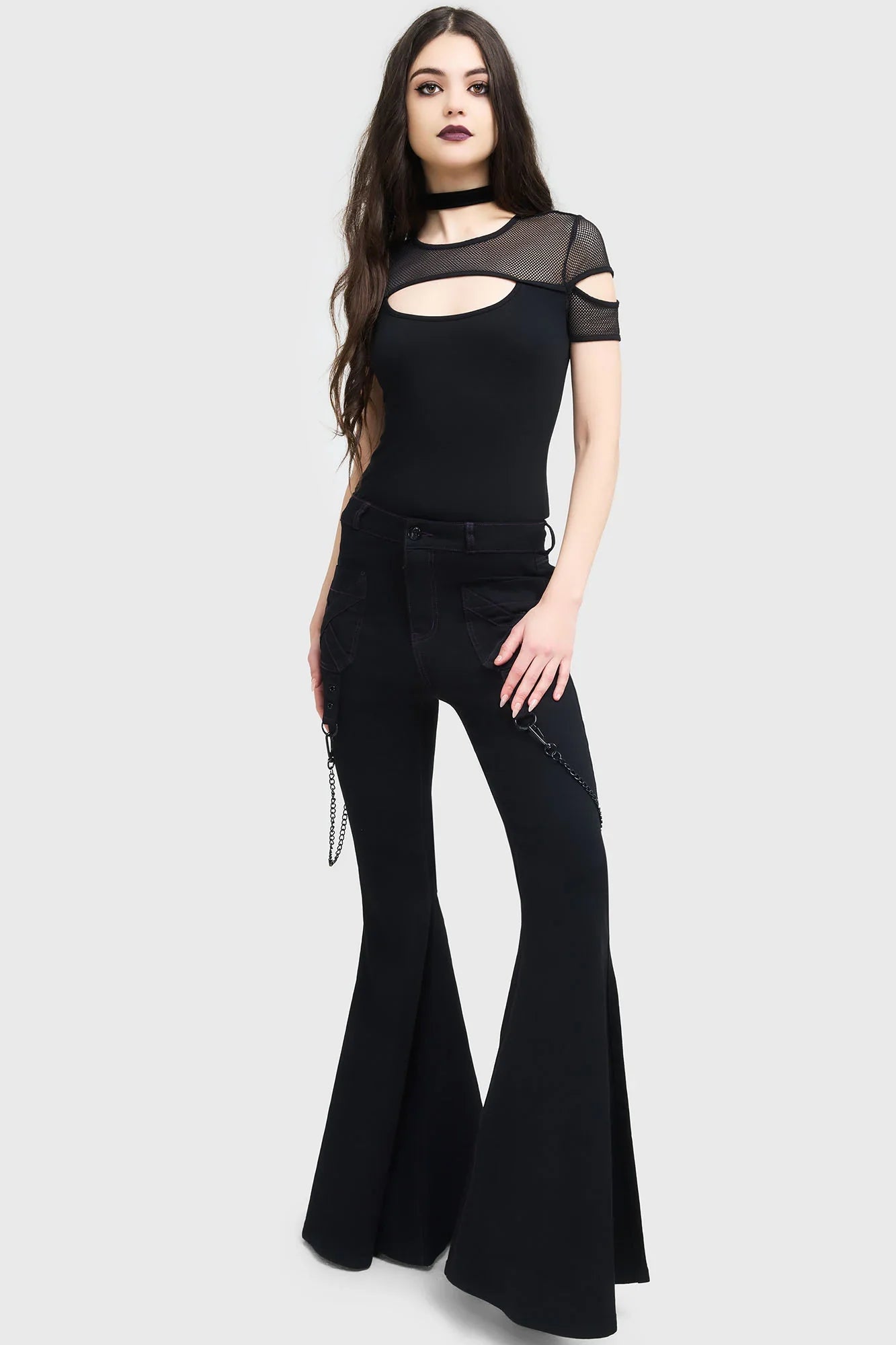 Showcase of functional pockets on the Killstar Beliala Fit & Flare Trousers, combining practicality with gothic elegance for modern fashion lovers.