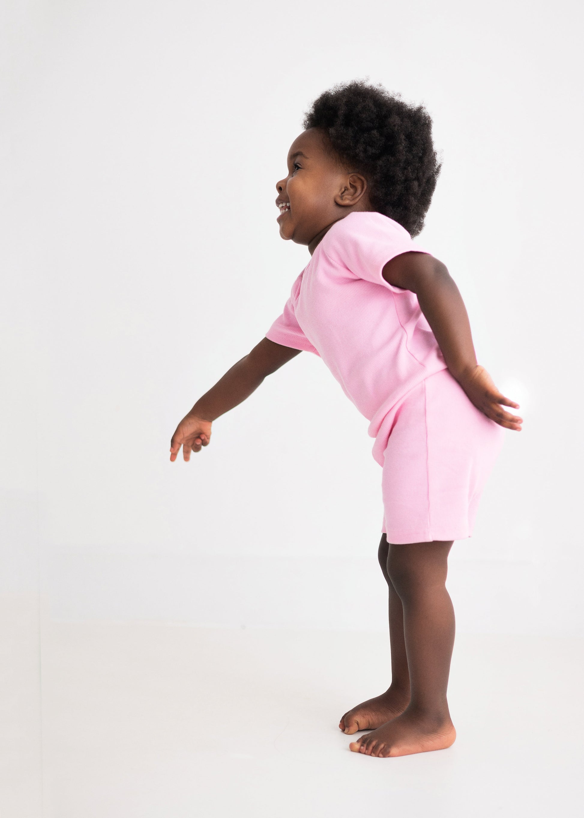 DreamBuy unbranded unisex kids summer outfit set showcasing breathable pink ballerina shorts and matching top ideal for everyday wear.