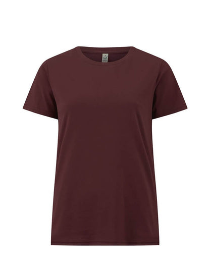 Elegant size guide for luxury organic cotton essential t-shirts, highlighting sustainable fashion options for discerning consumers.