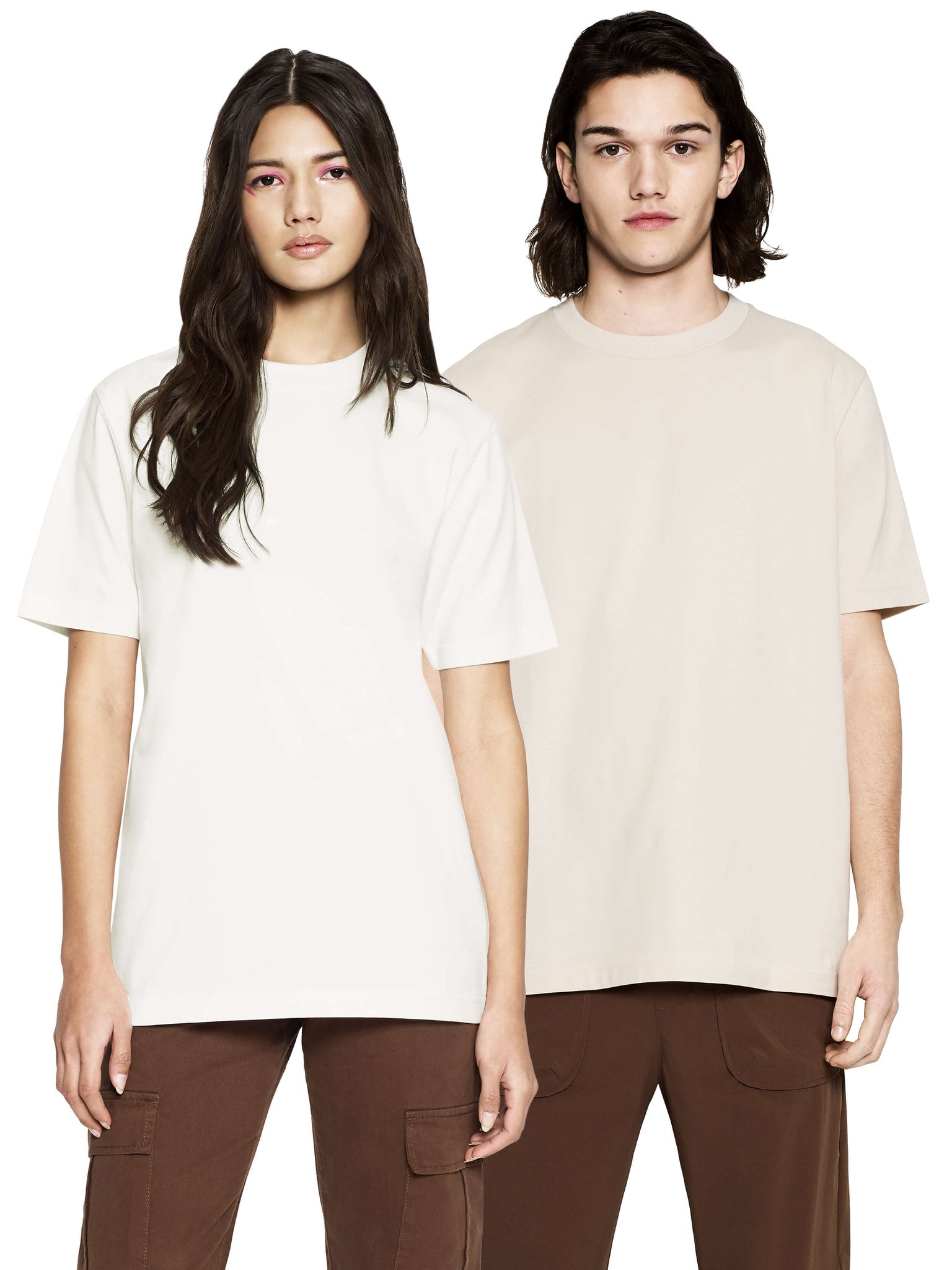 Luxurious organic extra heavy t-shirt for men and women, crafted from 100% pure cotton, ensuring CO2 neutrality and certified vegan quality, designed by Earth Wardrobe in a Fair Wear facility.