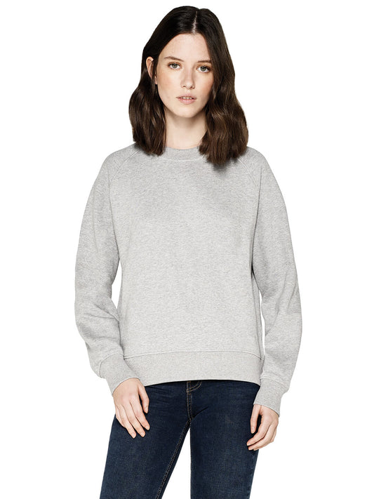 Luxurious organic cotton raglan sweatshirt for women, eco-friendly and vegan, featuring a stylish design for sustainable fashion.