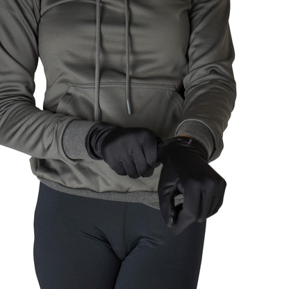 KYMIRA Infrared Fleece Gloves showcasing touchscreen compatible fingertips, designed for ergonomic fit and enhanced circulation, perfect for cold weather workouts.