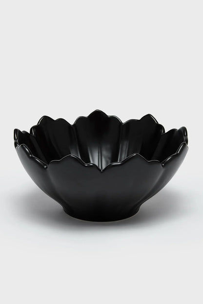 Stylish presentation of the Killstar Grim Blossom ceramic bowl, ideal for serving or decoration in a luxurious gothic-themed setting.