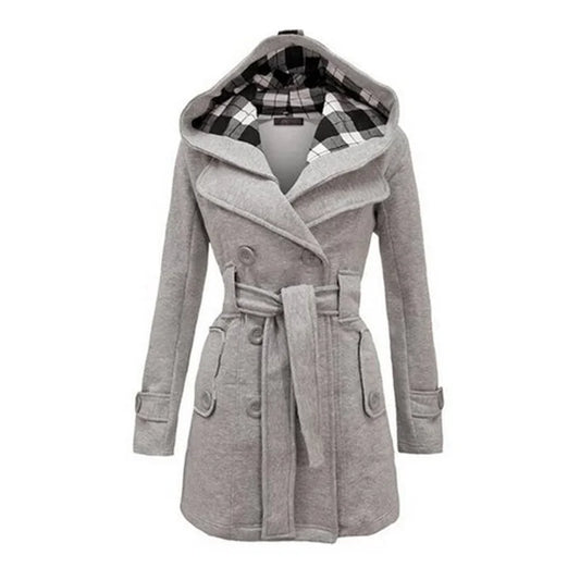 Chic women's fleece jacket with pockets, showcasing a sophisticated long length and comfortable fit, ideal for a luxurious casual look during colder months.