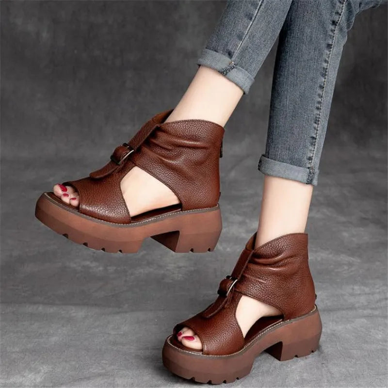 Stylish open side vamp women's gladiator sandals, combining contemporary design with a touch of vintage flair for a luxurious footwear experience.