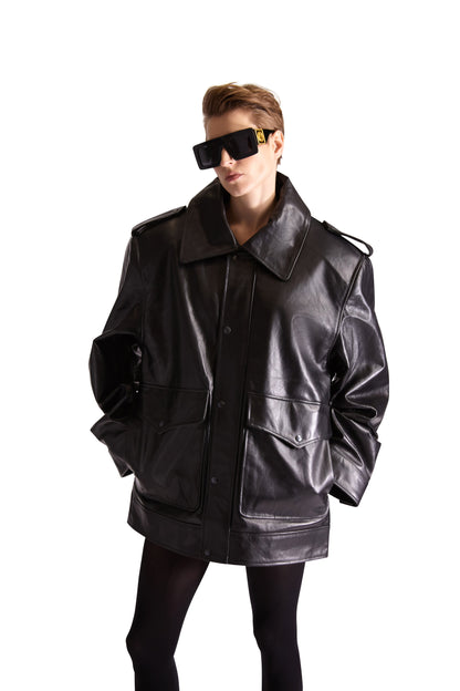 Dimensions of the Helen Anthony oversized leather tote bag, featuring its versatility from 24 to 34 inches in width, perfect for any occasion.