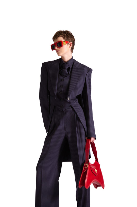 Elegant Helen Anthony shoulder bag featuring soft satin lining and durable calfskin leather finish.