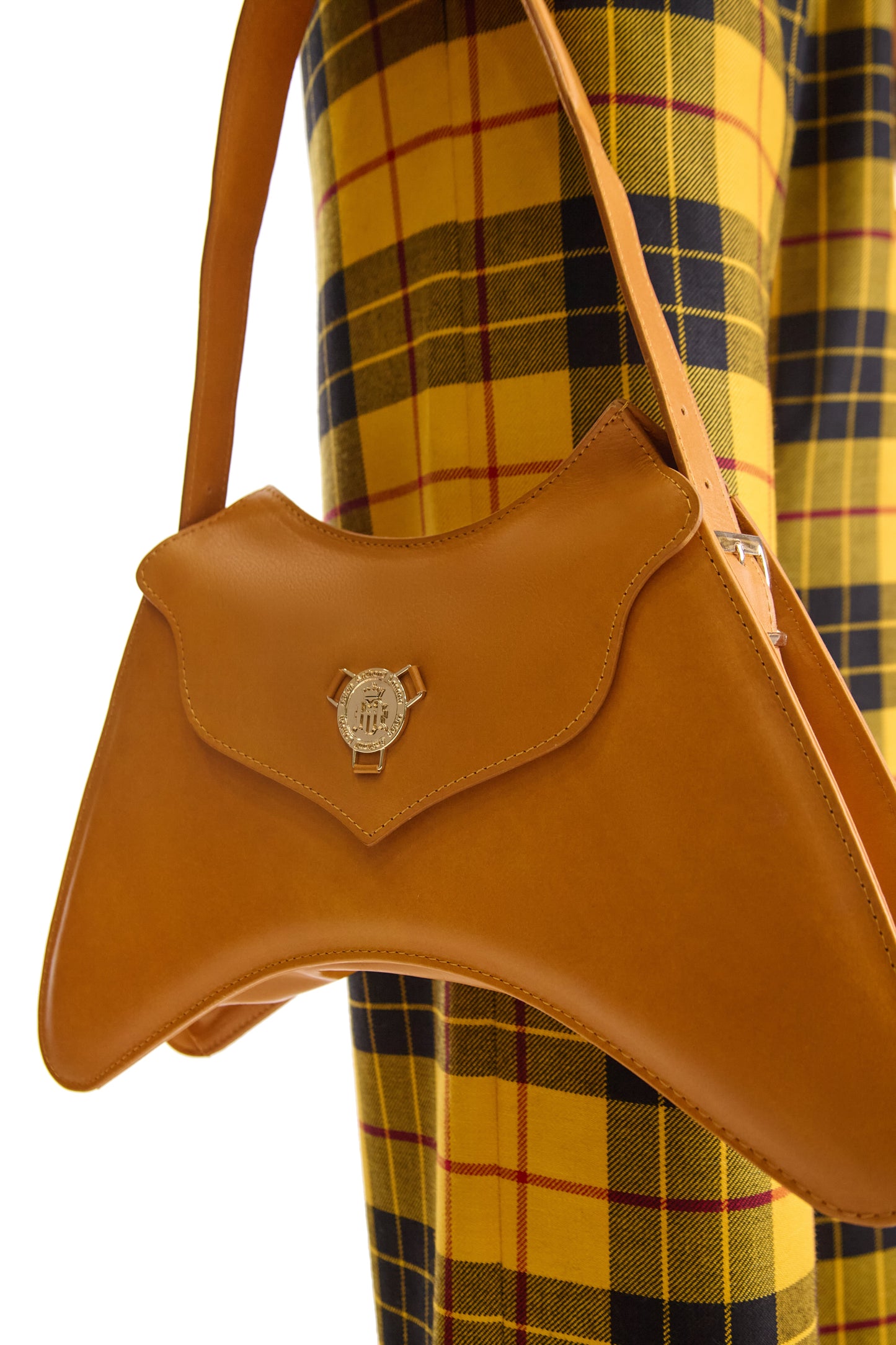 Close-up of the adjustable leather strap on the Helen Anthony calfskin handbag, reflecting design sophistication and premium craftsmanship.