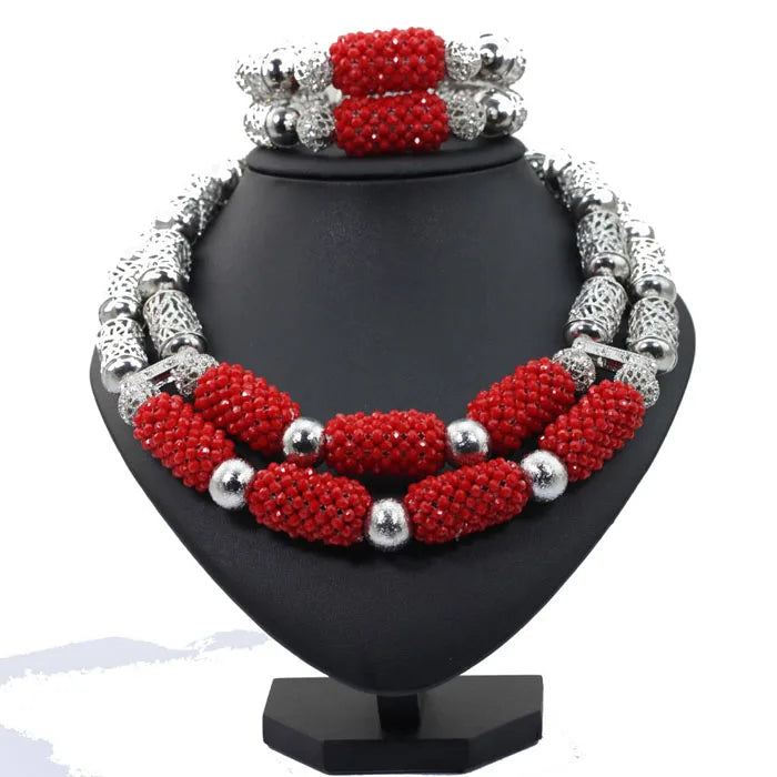 Chic 8-inch bracelet part of the luxurious women's jewelry set in purple, crafted from a copper alloy and gold plated for a refined finish.