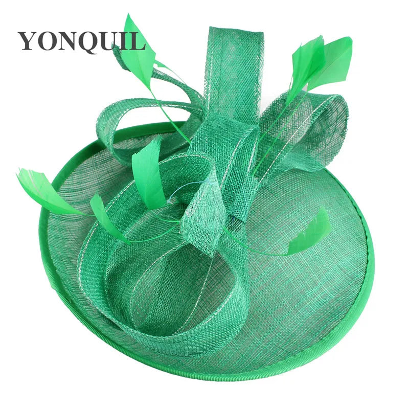 Delicate and chic Sinamay hat for women, perfect accessory for spring and summer events.