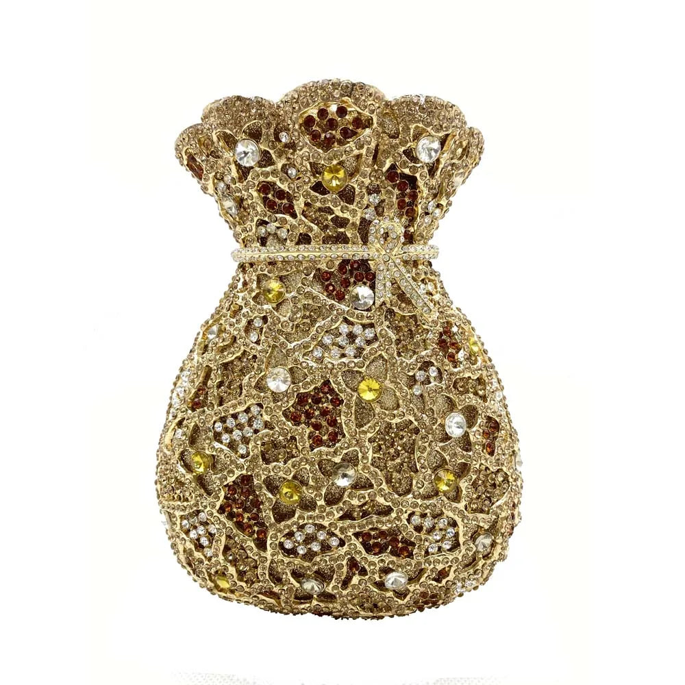 Chic closure design of an elegant crystal clutch evening bag for women, perfect for complementing your outfit at upscale parties and occasions.