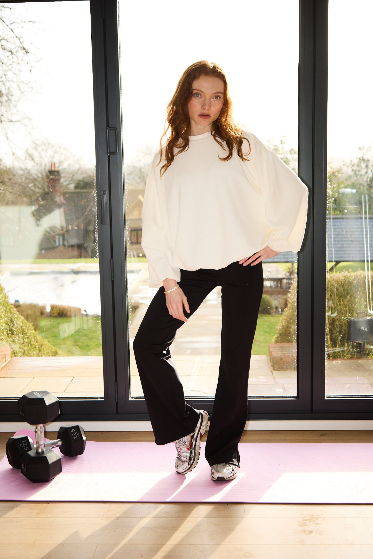 Black soft hi-stretch kick flare leggings