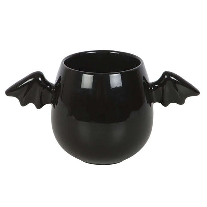 Stunning close-up of the 450ml Gothic Bat Wing Mug, highlighting its intricate bat-wing detailing and stylish gothic aesthetic, ideal for captivating coffee breaks.