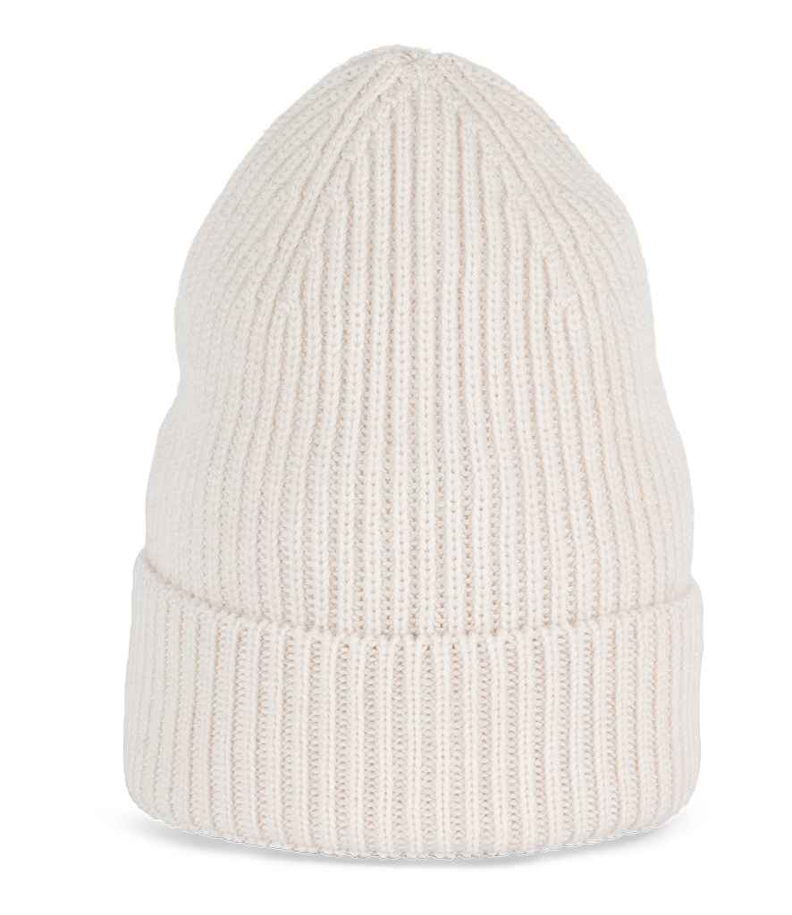 High-quality Merino wool beanie for men and women, highlighting the soft texture and comfortable fit, ideal for all-day wear.