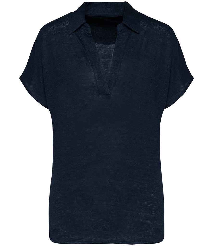 Fashionable women’s polo shirt in a straight fit, crafted from premium linen with a refined V-shaped collar.