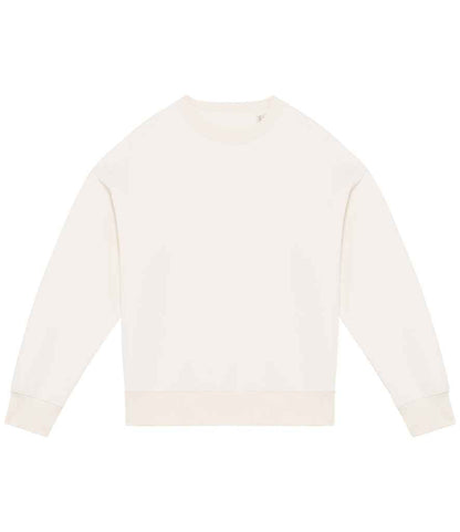 Stylish oversized sweatshirt with dropped shoulders, crafted from brushed 3-ply fleece, epitomising luxury and sustainability.