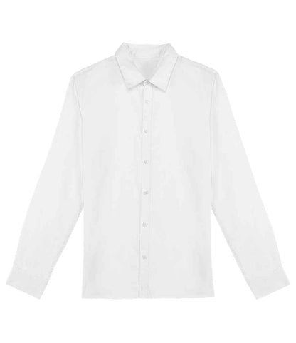 The luxurious feel of combed cotton in a straight-fit long sleeve shirt, perfect for sophisticated dressing.
