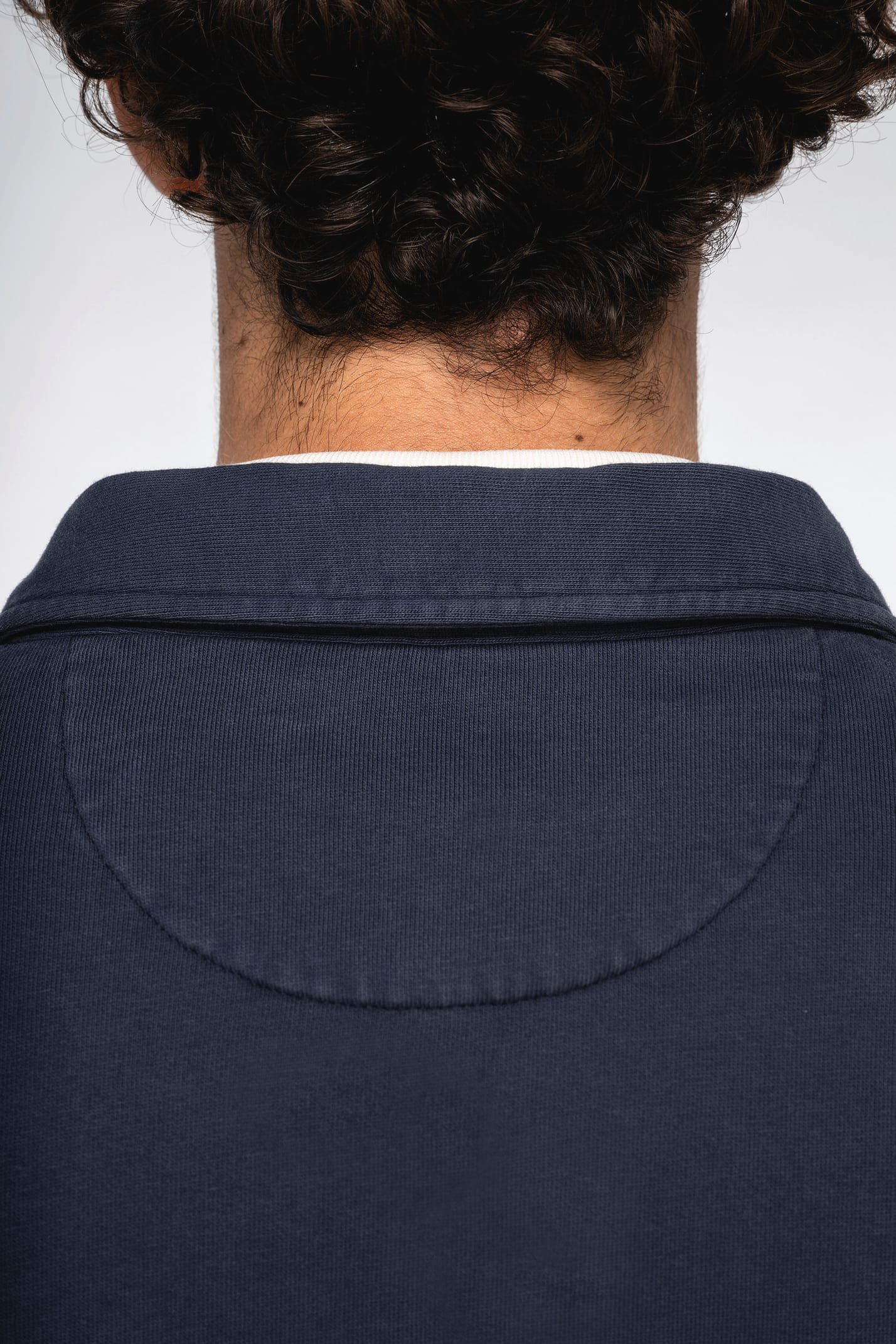 Fashion-forward men’s outfit featuring the organic cotton faded overshirt, ideal for relaxed yet chic style.