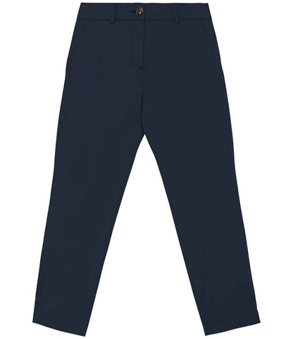 Versatile organic cotton chinos in minimalist design, embodying luxury and comfort for modern women by Earth Wardrobe.