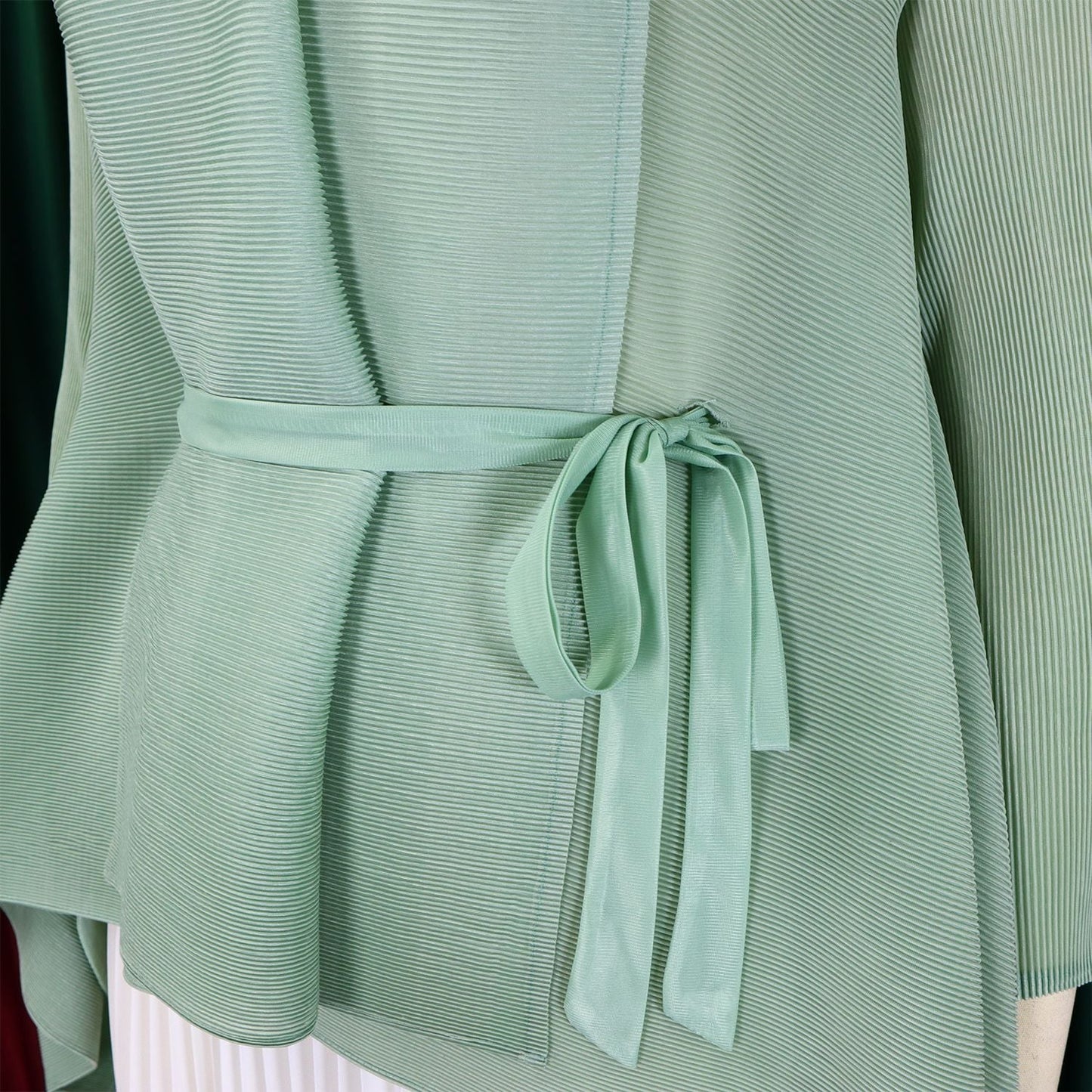 Elegant CM.YAYA Women's Gradient Blouse with Belt and Pleated Skirt Set, designed for the modern woman seeking luxurious style in the cooler seasons.