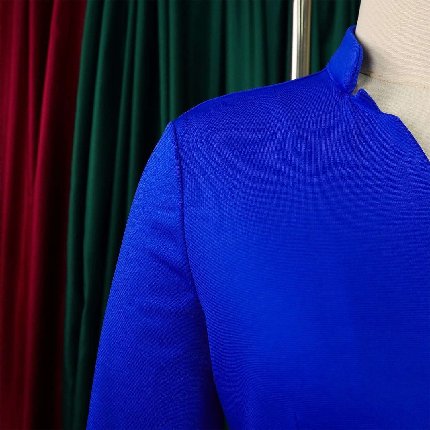 Chic and stylish office attire set by CM.YAYA, highlighting the perfect blend of comfort and elegance with medium-stretch fabric.