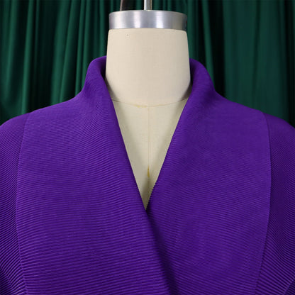 Fashion-forward CM.YAYA women's gradient blouse and pleated skirt combination, perfect for sophisticated dressing during the autumn and winter seasons.