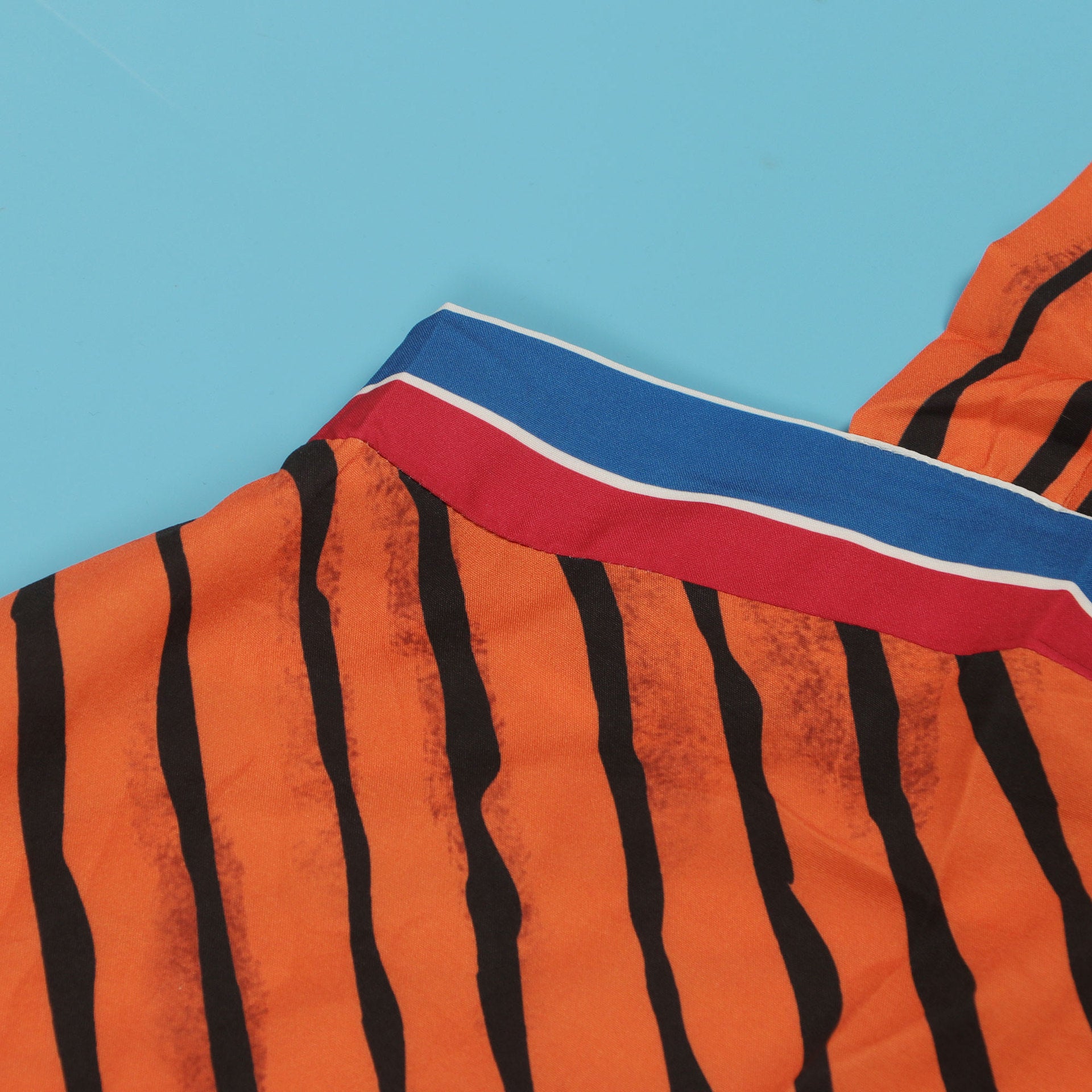 Chic sleeveless design of CM.YAYA Women’s Striped Wide Leg Jumpsuit, ideal for layering or wearing alone on warm days.