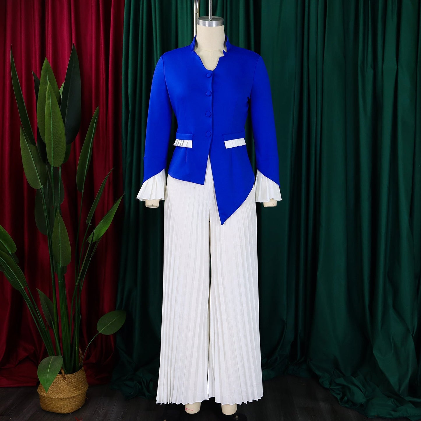 Sophisticated CM.YAYA Plus Size Woman's Office Ensemble with a V-Neck Blazer and Full-Length Wide Leg Pants, expertly designed for comfort and elegance.