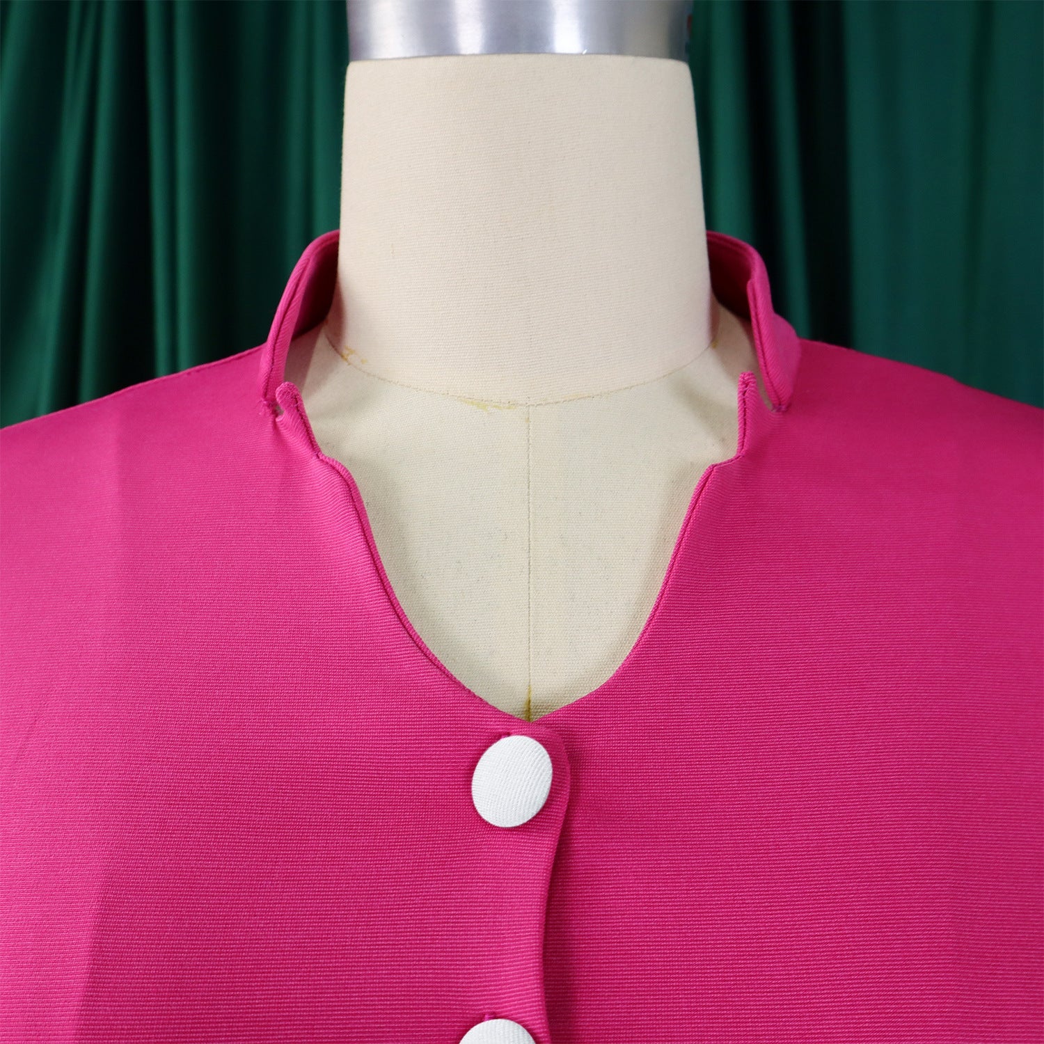 Fashionable plus size office attire, including a flare sleeve blazer and wide-leg pants, perfect for autumn and winter styling by CM.YAYA.