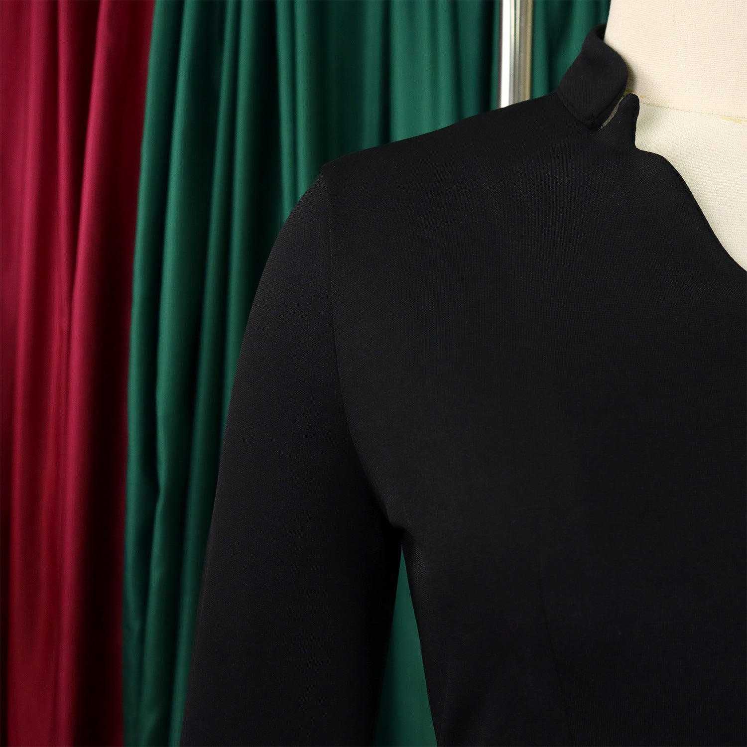 Close-up of the luxurious fabric and button details on CM.YAYA Plus Size Flare Sleeve Blazer, embodying modern elegance for professional women.