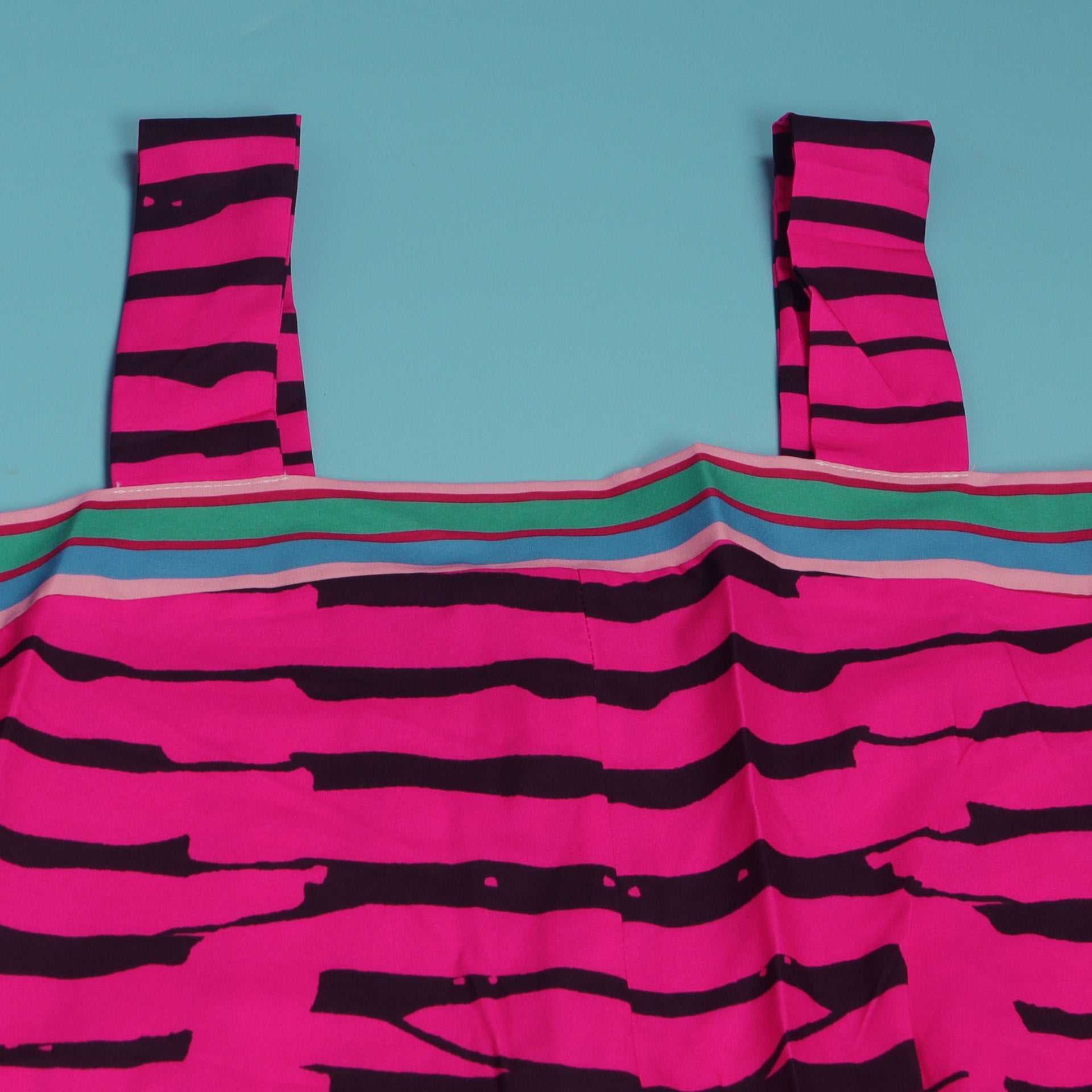 Stylish high waist design of CM.YAYA Women’s Jumpsuit highlighting a flattering silhouette ideal for various occasions.