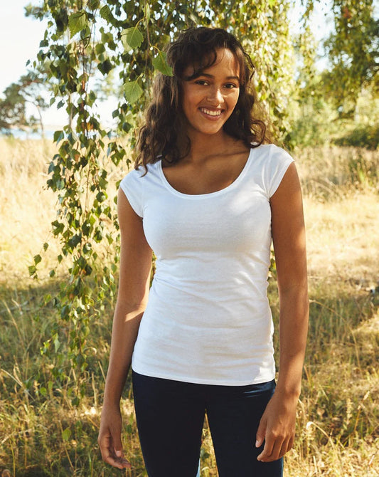 Luxury women's slim-fit roundneck t-shirt made from 100% organic Fairtrade cotton, epitomising comfort and sustainability.