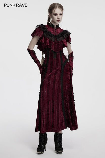 Close-up of the elegant lace-edged high collar on Punk Rave Elysia velvet ruffle shawl, exuding romantic gothic elegance.