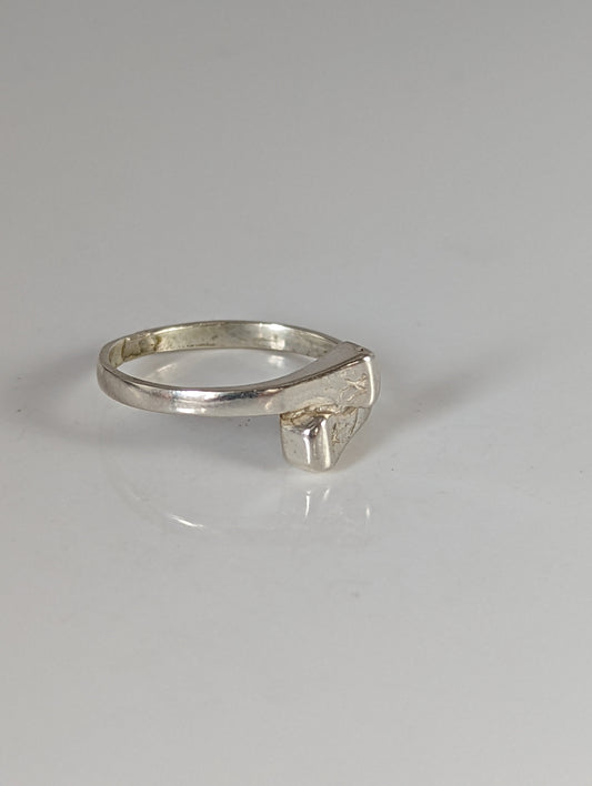 925 Silver Hoof Nail Ring – Equestrian Gift for Him & Her