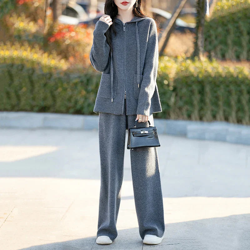 Luxurious 100% Merino Wool Women's Crewneck Hooded Cardigan in a relaxed fit, perfect for casual autumn and winter wear.