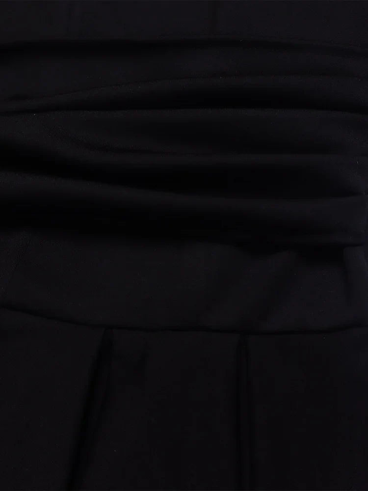 Elegant Wmstar Plus Size Women's African Dress featured on a model showcasing its sophisticated design and knee-length silhouette.