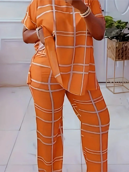 Chic women's striped grid two-piece set featuring a casual round neck and comfortable fit, perfect for spring and summer fashion.