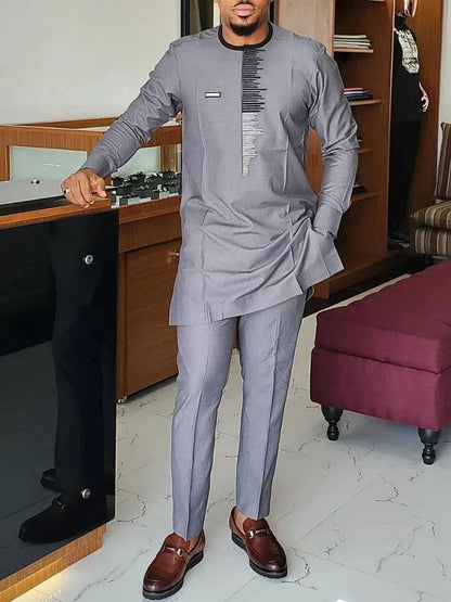 Luxury Men's Casual White Geometric Print Two-Piece Suit showcasing contemporary design and premium quality fabric, perfect for stylish outings.