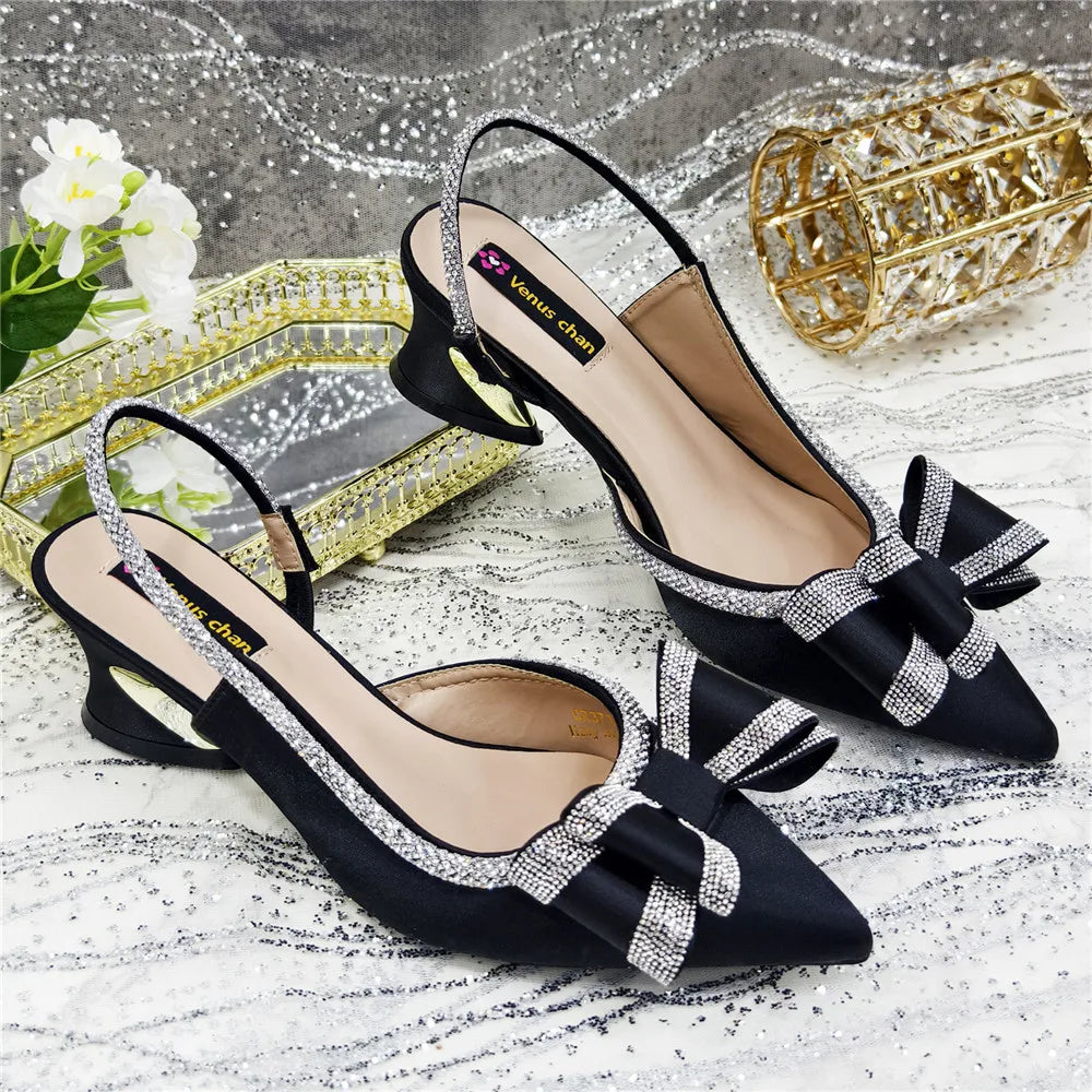 Dazzling high-heeled sandals for women, highlighting a lavish crystal chain decoration, suitable for summer parties.