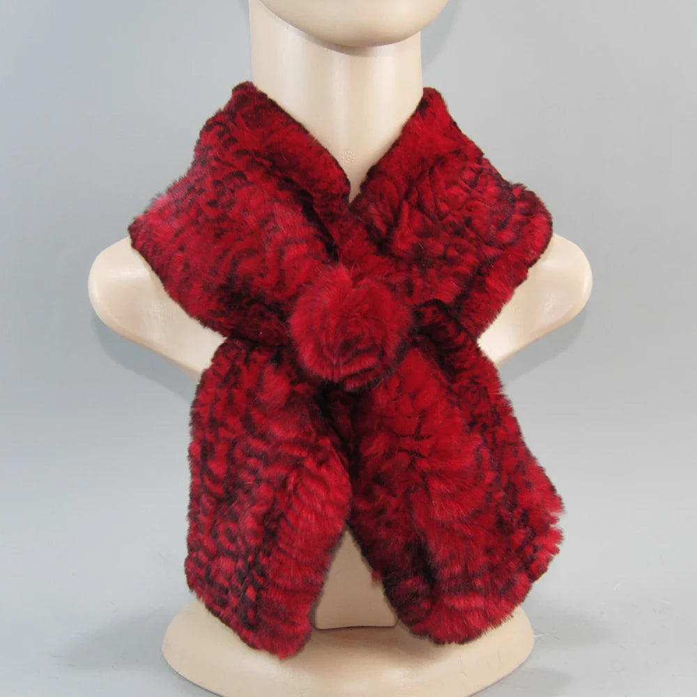 High-quality women's faux fur hat and scarf set, showcasing sophisticated knit details for a fashionable look