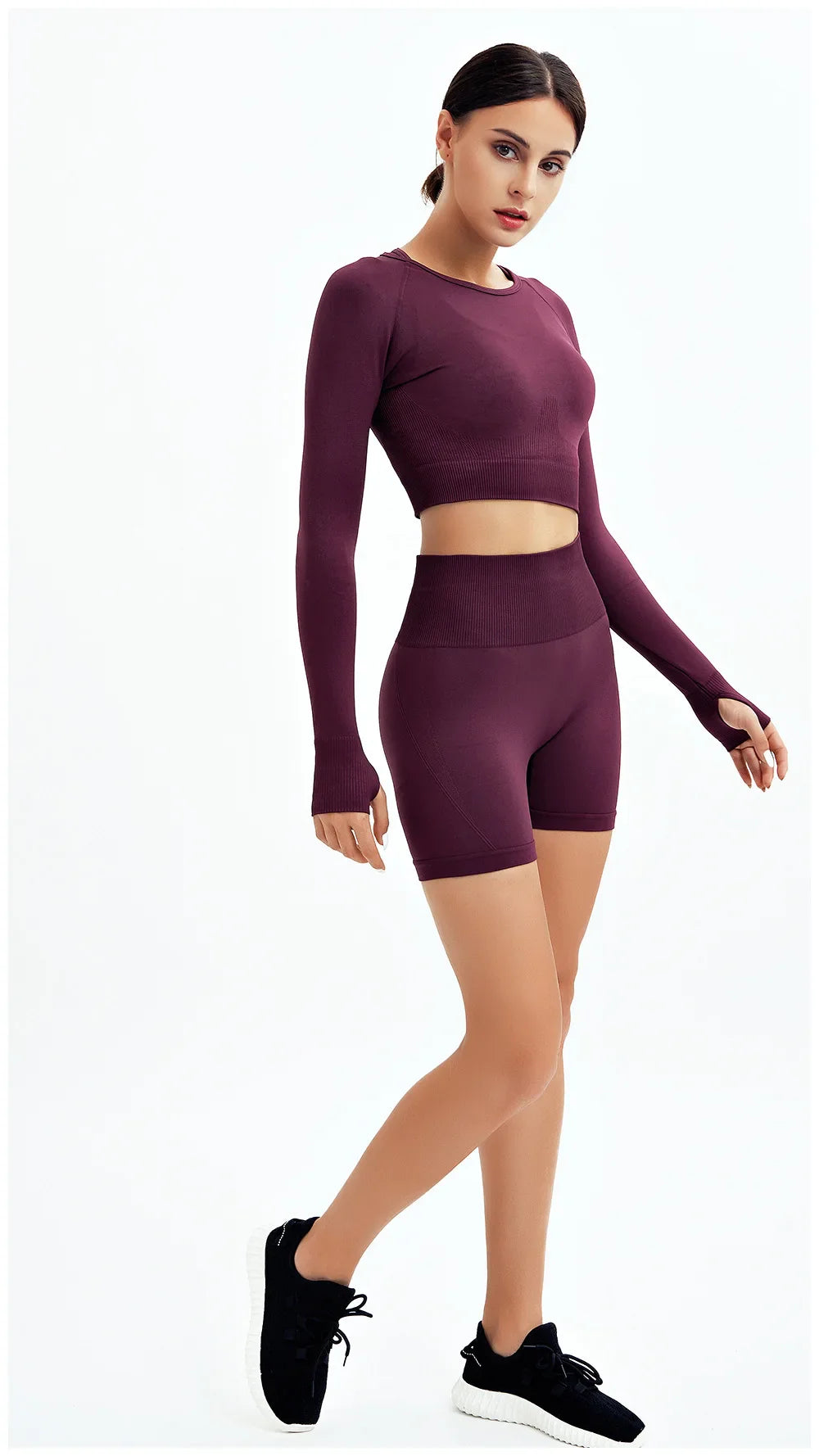 Luxurious WAREBALL seamless yoga set for women featuring a stylish sports bra and leggings in sophisticated grey, perfect for high-end fitness wear.