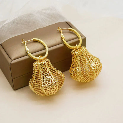 Elegant geometric design of Trendy Bohemia Long Tassel Earrings, featuring gold drop embellishments, perfect for women seeking unique wedding jewellery.