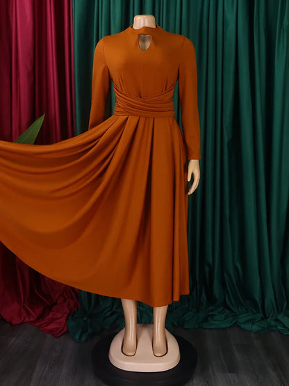 Elegant Wmstar Plus Size Women's African Dress showcasing a stunning long Dashiki Ankara design, ideal for special occasions.