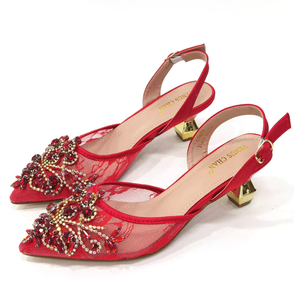 Fashionable slingback pumps in green lace, designed for comfort and elegance, ideal for spring and summer events.