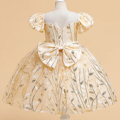 Lavish girls' evening dress showcasing a stylish silhouette, perfect for young bridesmaids and special celebrations, available in multiple sizes.